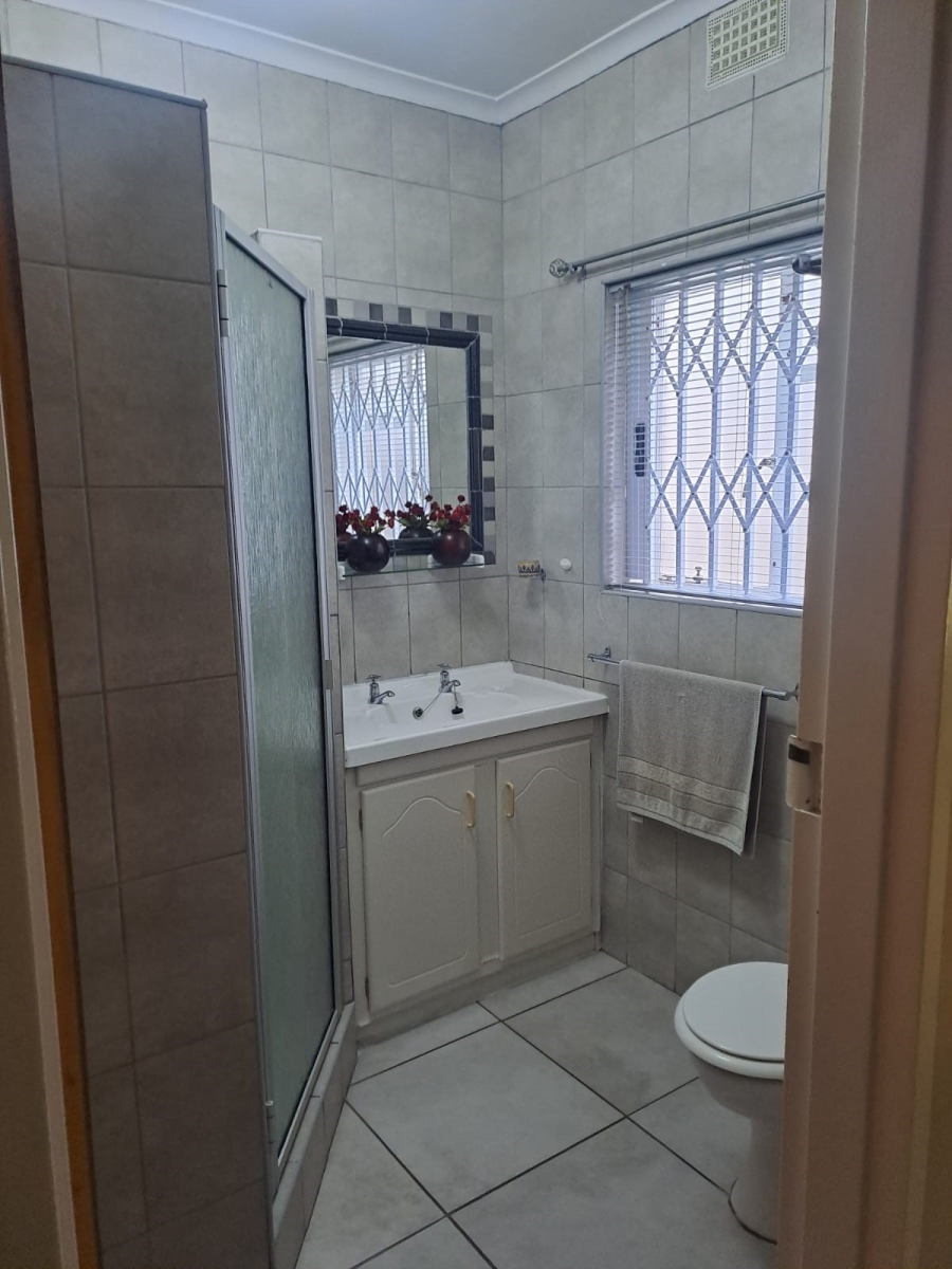 3 Bedroom Property for Sale in Bergzicht Western Cape